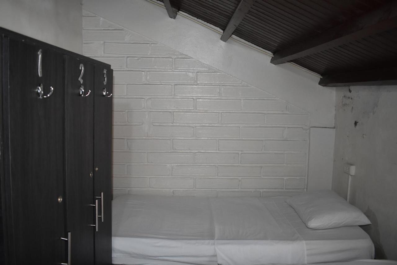 Esmed Hostel Медельин Экстерьер фото